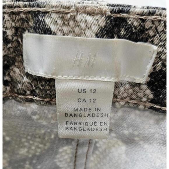 H&M Women's Snake Print Denim Jeans Pants Size 12 - Picture 5 of 10